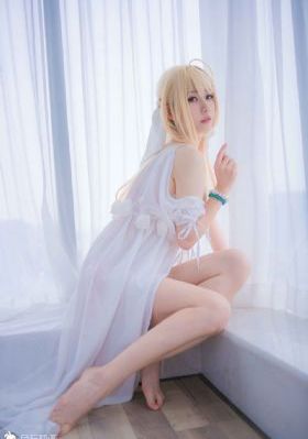 动漫美女隐私打扑克视频_在线观看完整视频大全