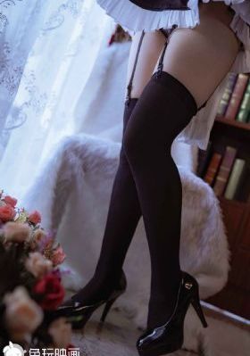 亚洲免费美女视频_十万网红美女美酱